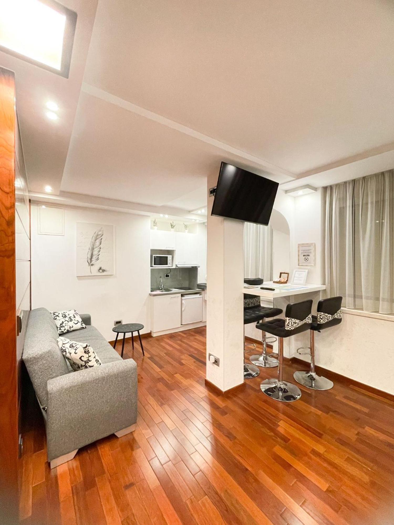 Main Street Studio And Rooms Zadar Extérieur photo