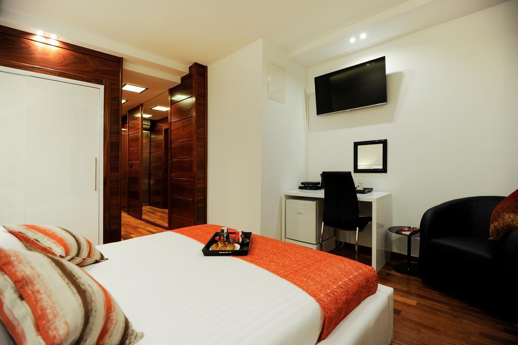 Main Street Studio And Rooms Zadar Chambre photo